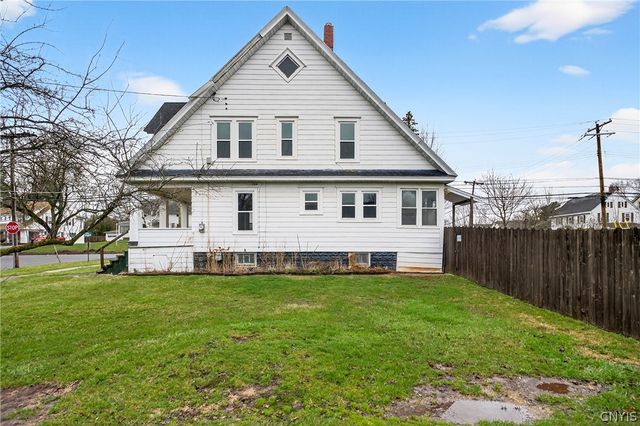 420 Highland Ave, Dewitt, NY 13057