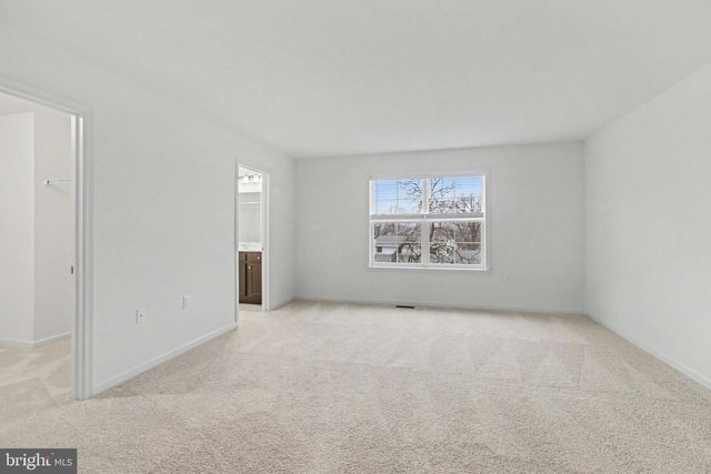 7867 OAK BROOK DR, Harrisburg, PA 17112