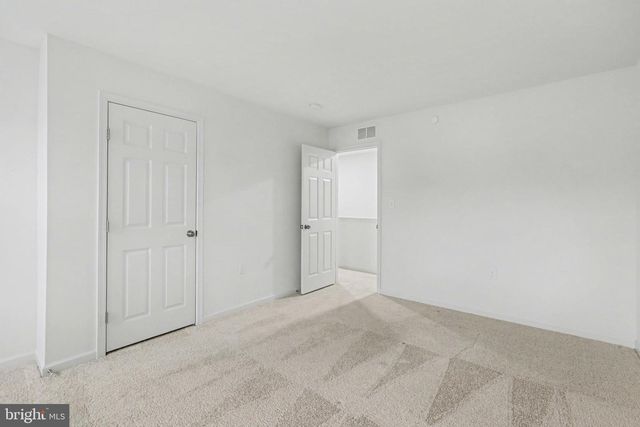 7867 OAK BROOK DR, Harrisburg, PA 17112