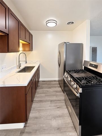 141 S Avenue 22 8, Los Angeles, CA 90031