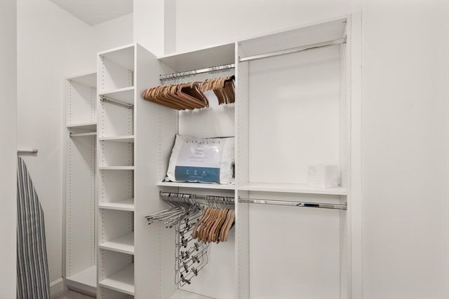 38 Village 201, Middleton, MA 01949