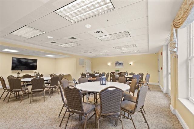 38 Village 201, Middleton, MA 01949