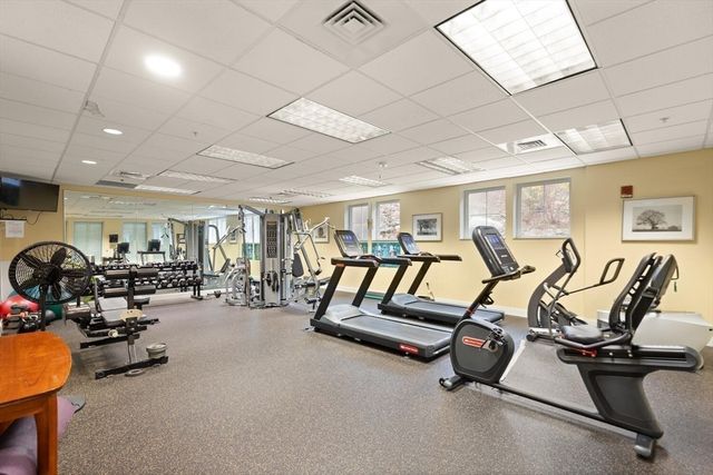 38 Village 201, Middleton, MA 01949