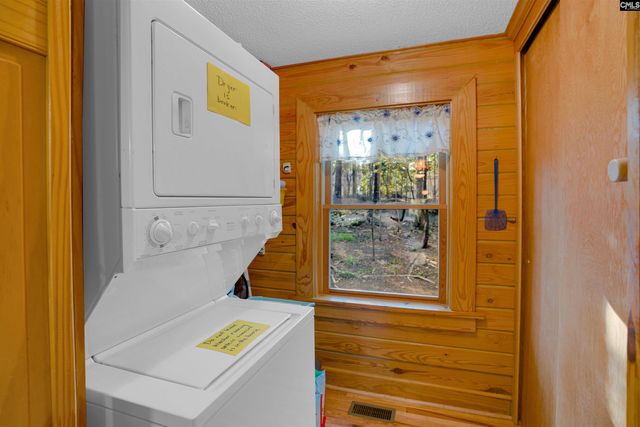 1525 Riviera Drive, West Columbia, SC 29169