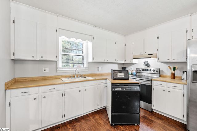 115 Willow Branch Drive, Simpsonville, SC 29680