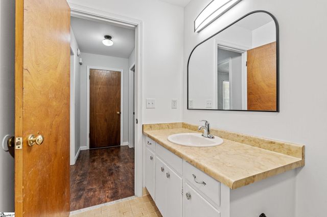 115 Willow Branch Drive, Simpsonville, SC 29680