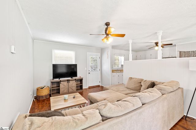 115 Willow Branch Drive, Simpsonville, SC 29680