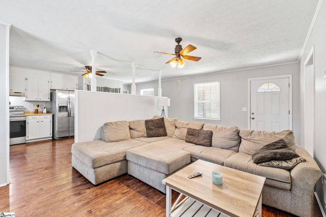 115 Willow Branch Drive, Simpsonville, SC 29680