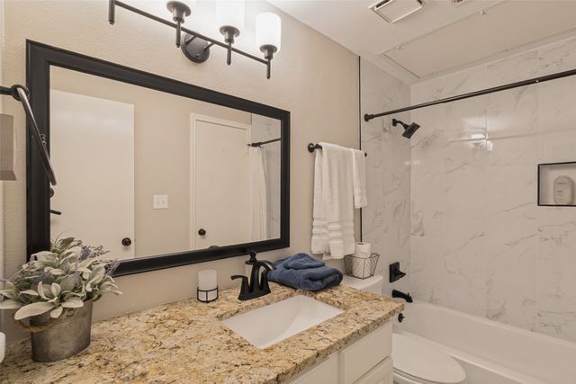 8600 Coppertowne Lane 600, Dallas, TX 75243