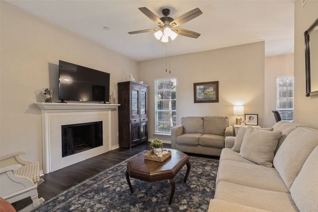 8600 Coppertowne Lane 600, Dallas, TX 75243