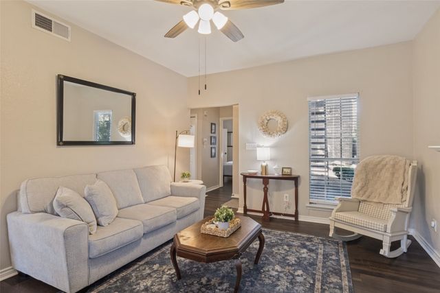 8600 Coppertowne Lane 600, Dallas, TX 75243