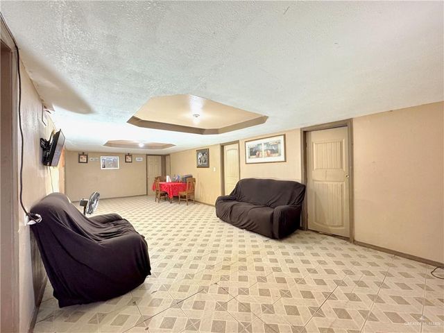 8706 Palos Grandes Street, Weslaco, TX 78599