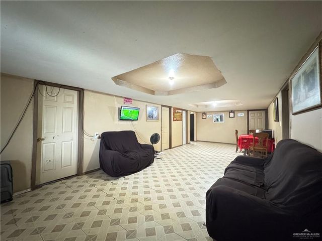 8706 Palos Grandes Street, Weslaco, TX 78599