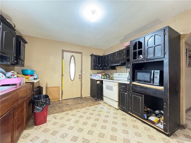 8706 Palos Grandes Street, Weslaco, TX 78599