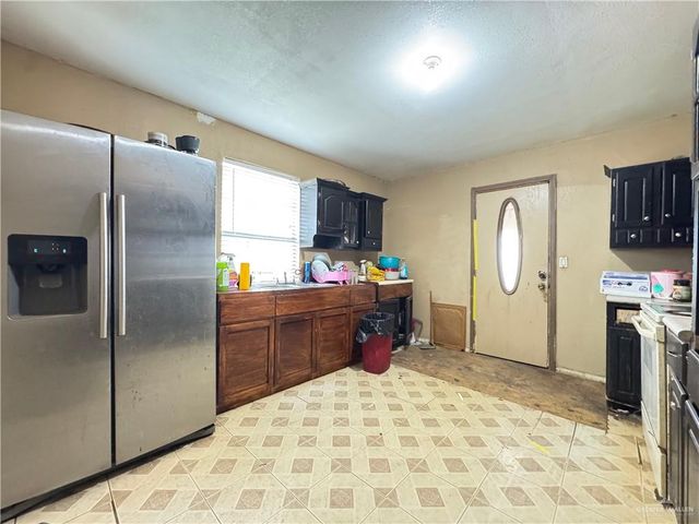 8706 Palos Grandes Street, Weslaco, TX 78599