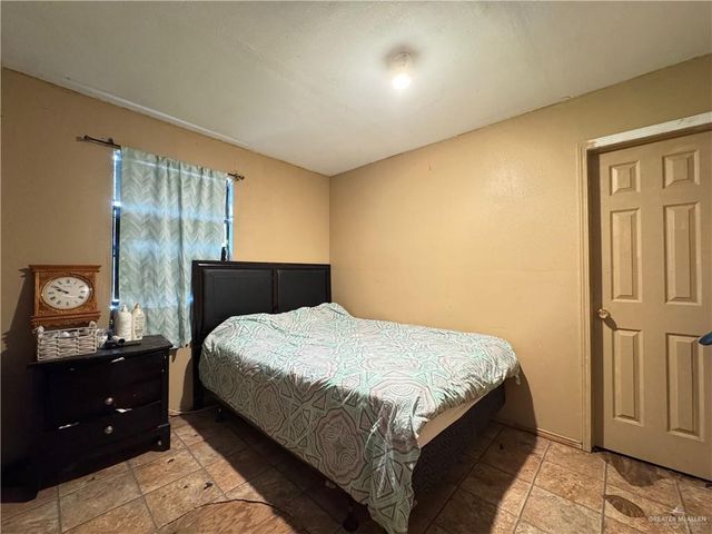 8706 Palos Grandes Street, Weslaco, TX 78599