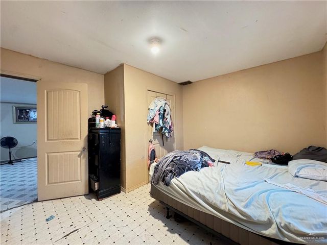 8706 Palos Grandes Street, Weslaco, TX 78599