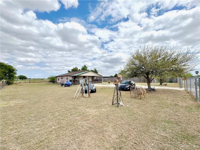 8706 Palos Grandes Street, Weslaco, TX 78599