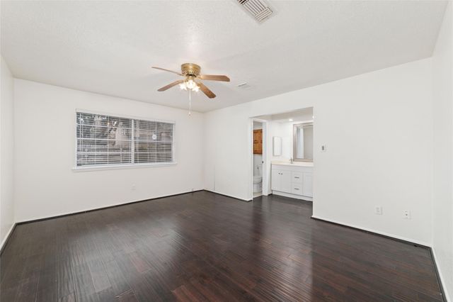 10410 Rancho Bernardo Lane, Sugar Land, TX 77498