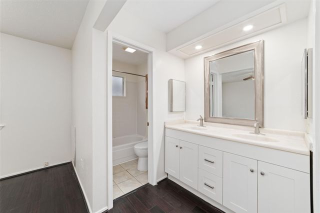 10410 Rancho Bernardo Lane, Sugar Land, TX 77498