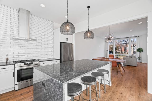 910 Youngs Ln Unit 3, Nashville, TN 37207