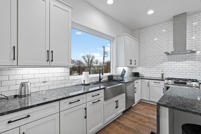 910 Youngs Ln Unit 3, Nashville, TN 37207