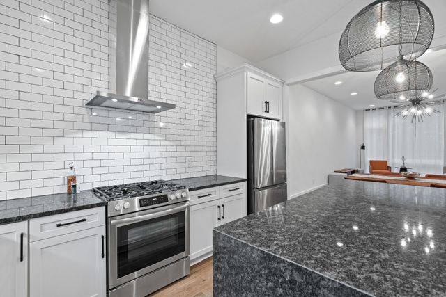 910 Youngs Ln Unit 3, Nashville, TN 37207