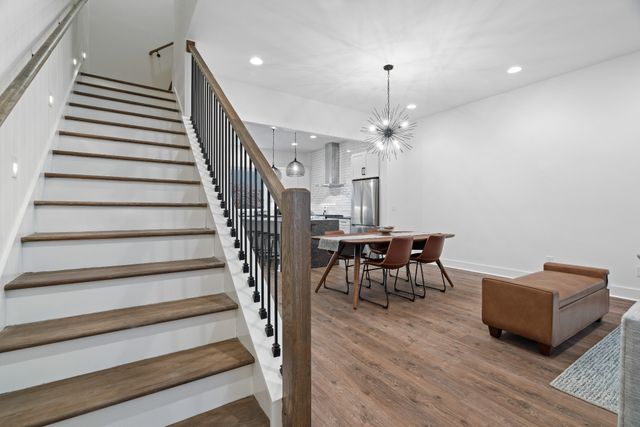 910 Youngs Ln Unit 3, Nashville, TN 37207