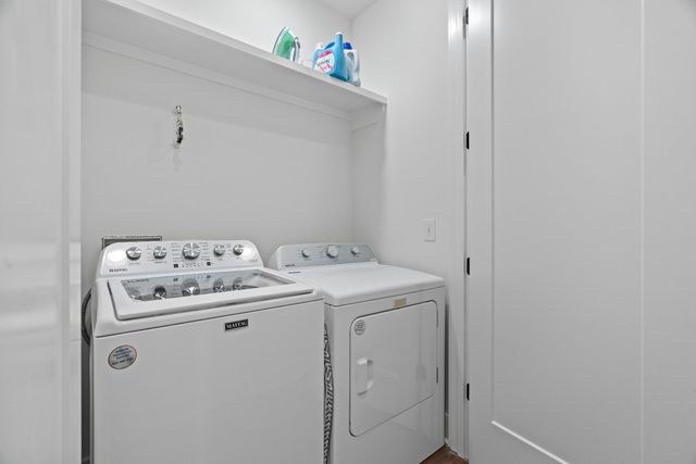 910 Youngs Ln Unit 3, Nashville, TN 37207