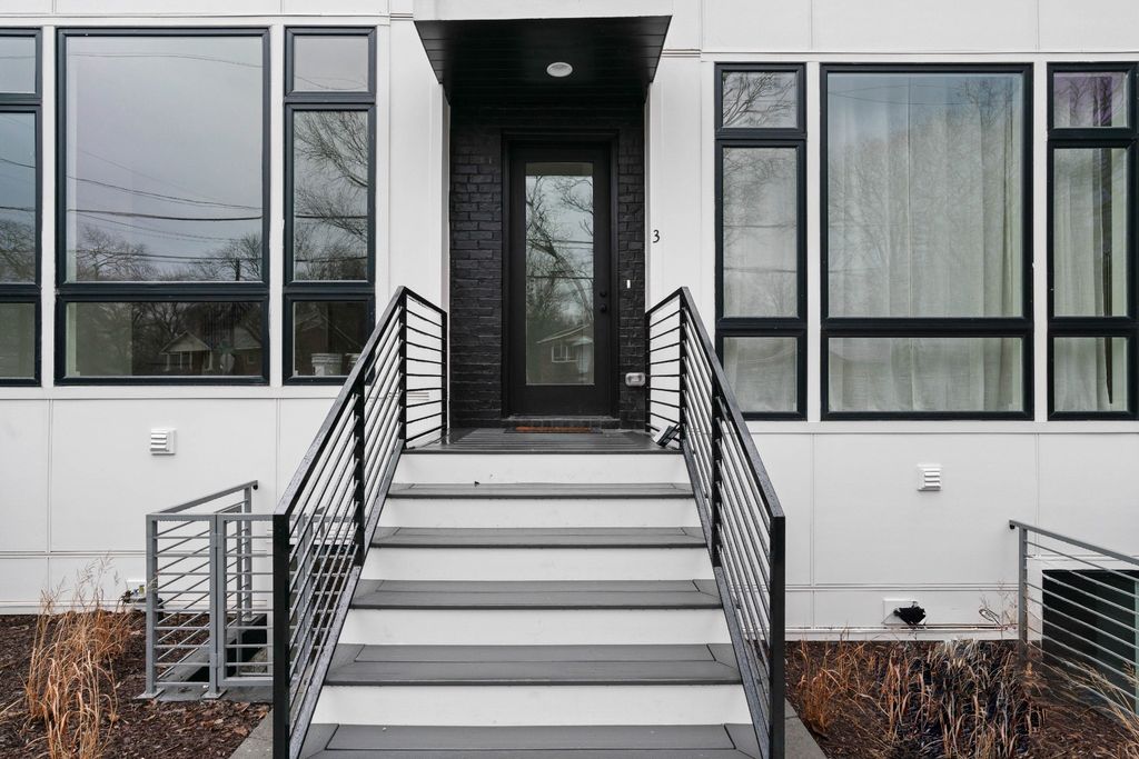 910 Youngs Ln Unit 3, Nashville, TN 37207