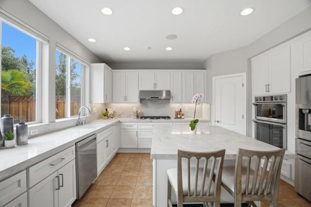 16800 Zinfandel Circle, Morgan Hill, CA 95037