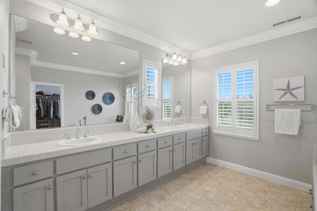 16800 Zinfandel Circle, Morgan Hill, CA 95037
