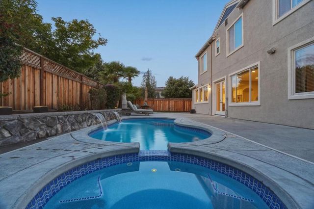 16800 Zinfandel Circle, Morgan Hill, CA 95037