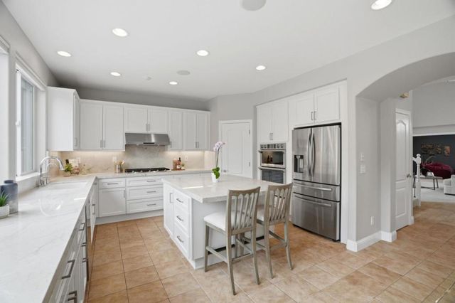 16800 Zinfandel Circle, Morgan Hill, CA 95037