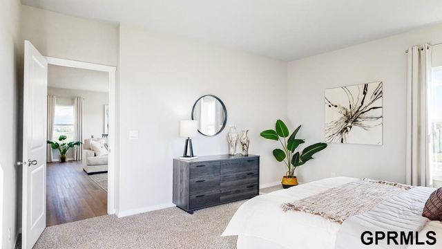 17602 Virginia Street, Omaha, NE 68137