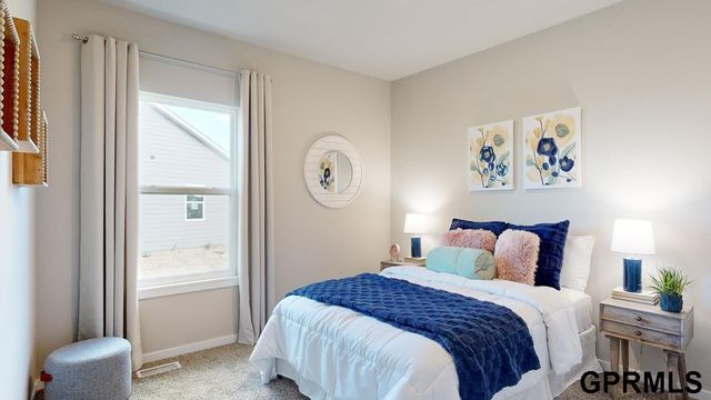 17602 Virginia Street, Omaha, NE 68137