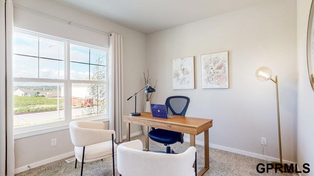 17602 Virginia Street, Omaha, NE 68137