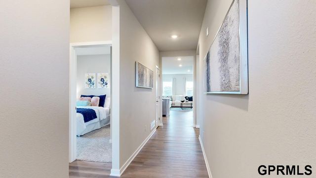 17602 Virginia Street, Omaha, NE 68137