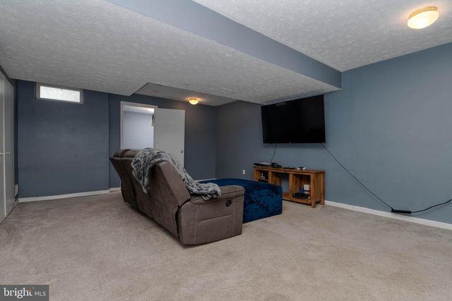 2021 HACKBERRY RD, Baltimore, MD 21221
