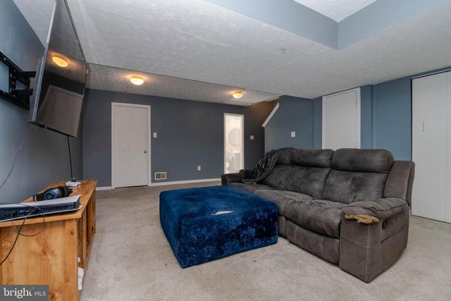 2021 HACKBERRY RD, Baltimore, MD 21221