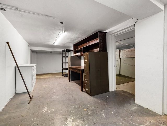 321 W 18th St, Pueblo, CO 81003