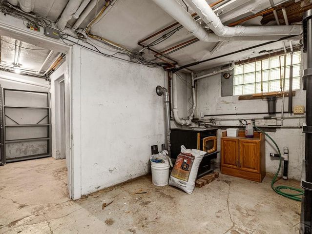 321 W 18th St, Pueblo, CO 81003