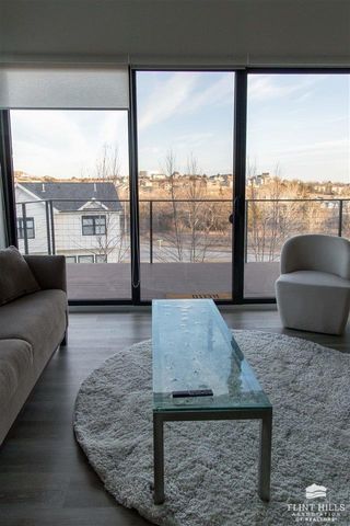 3022 Fieldhouse Cir Apt 112, Manhattan, KS 66503