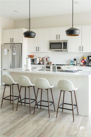 3022 Fieldhouse Cir Apt 112, Manhattan, KS 66503