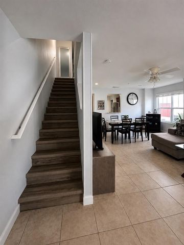 4663 SW 48TH DRIVE 137, Gainesville, FL 32608