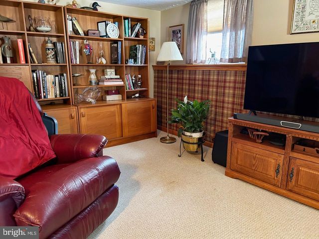 4617 MAGNOLIA AVE, Bristol, PA 19007