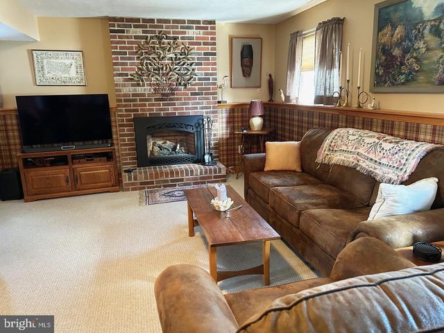 4617 MAGNOLIA AVE, Bristol, PA 19007