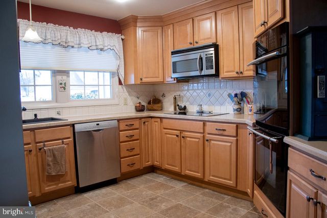 4617 MAGNOLIA AVE, Bristol, PA 19007