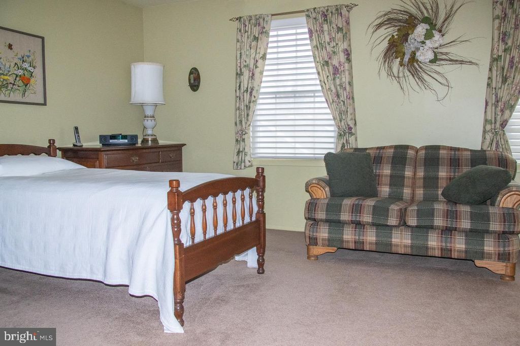 Image 24 of property listing at 4617 MAGNOLIA AVE, Bristol, PA 19007