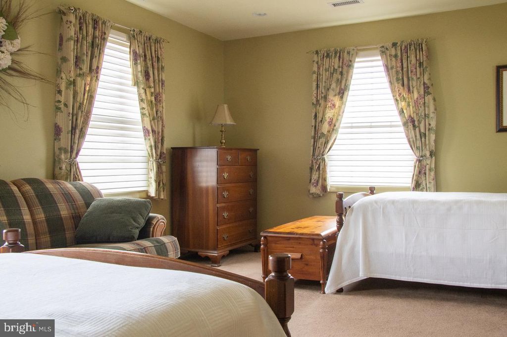 Image 26 of property listing at 4617 MAGNOLIA AVE, Bristol, PA 19007